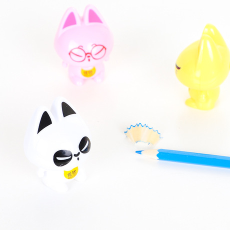 U-chi 111 Cartoon Sharpener Mini Shape Pencil Sharpener Student Stationery pencil Sharpener single-hole Manual