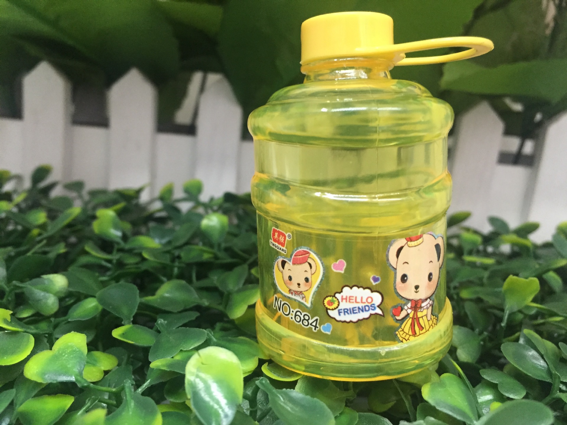 Cartoon watercooler shaped pencil sharpener creative single-hole plastic pencil sharpener