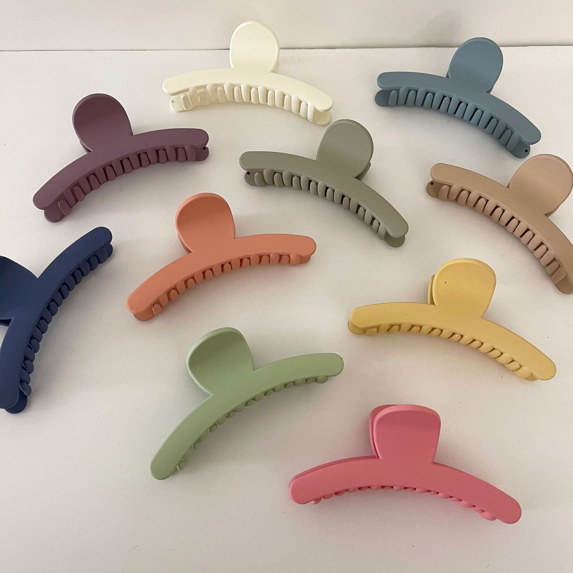 Cream Color Grip Ins Simple All-Match Hair Claw Sweet Internet Celebrity Palette Hair Clip Back Hairpin Hair Accessories Cream Color Grip Ins Simple All-Match Hair Claw Sweet Internet Celebrity Palette Hair Clip Back Hairpin Hair Accessories