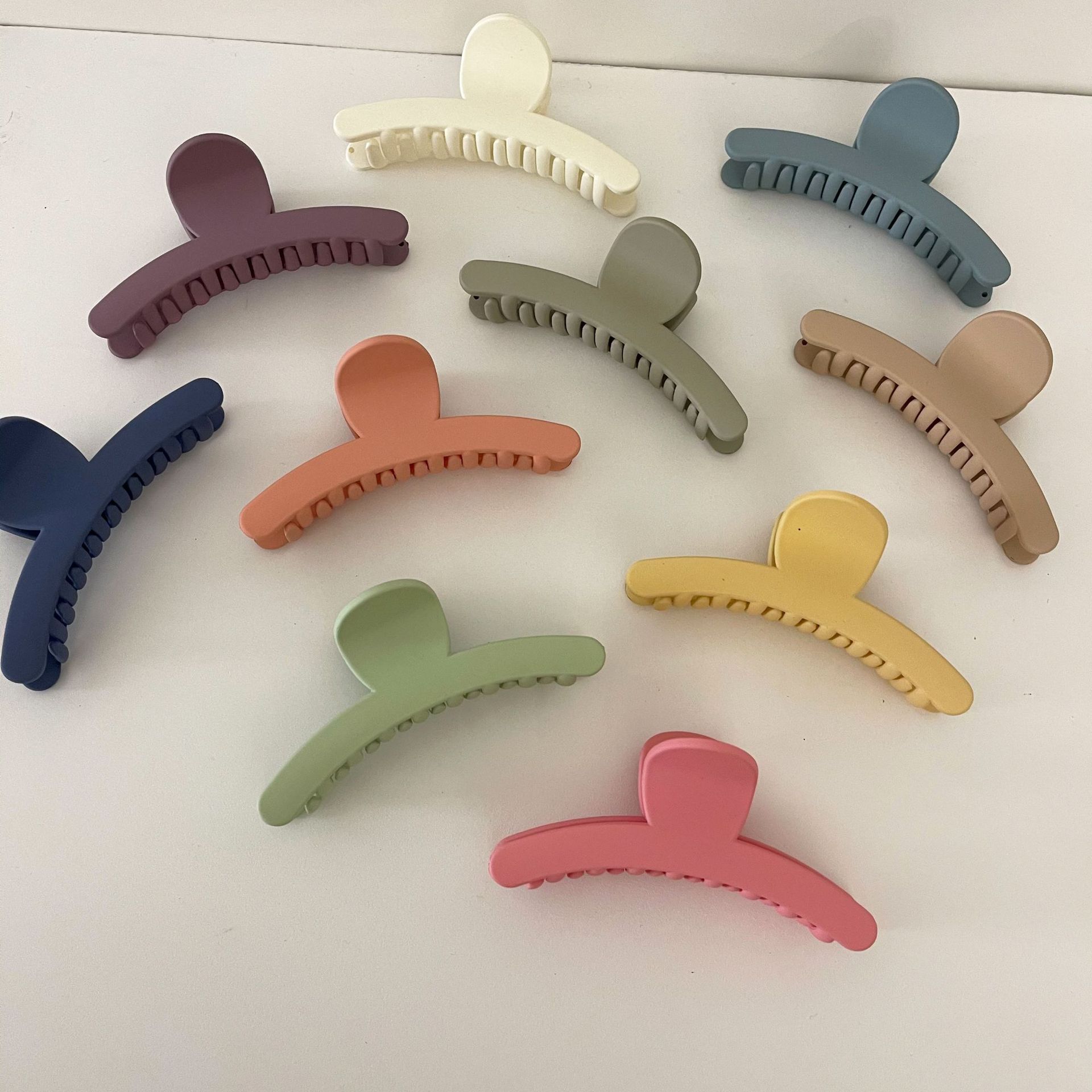 Cream Color Grip Ins Simple All-Match Hair Claw Sweet Internet Celebrity Palette Hair Clip Back Hairpin Hair Accessories Cream Color Grip Ins Simple All-Match Hair Claw Sweet Internet Celebrity Palette Hair Clip Back Hairpin Hair Accessories
