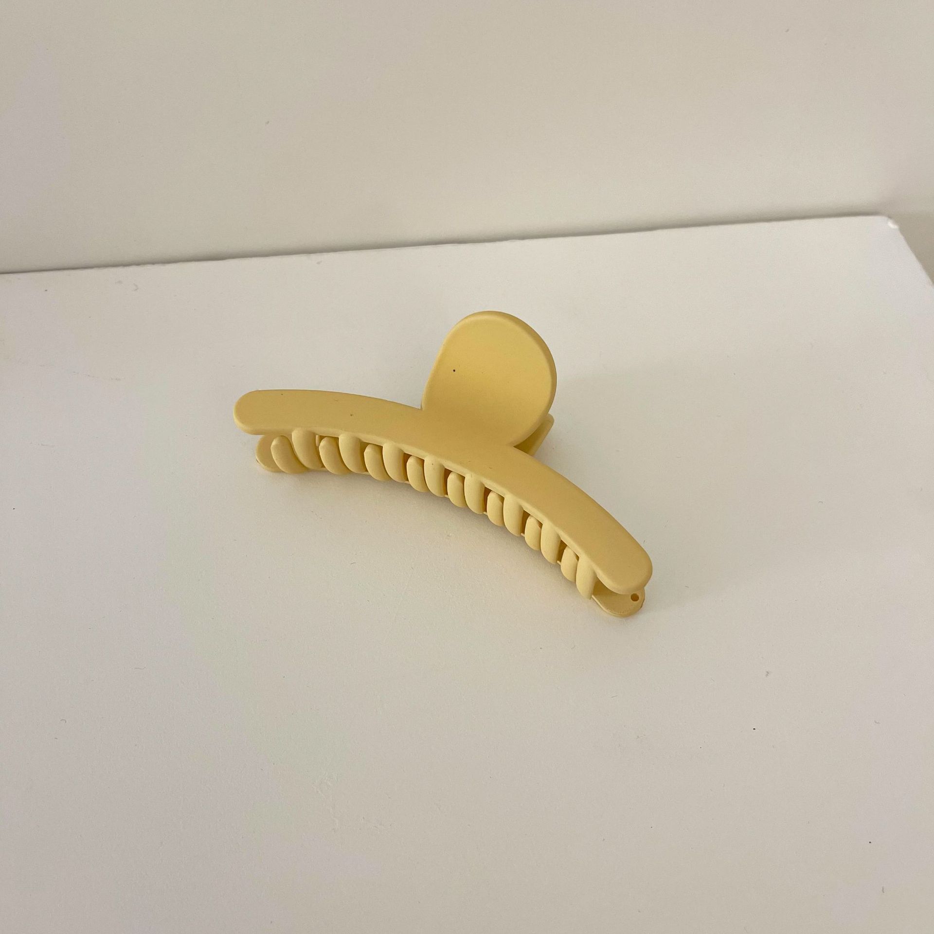 Cream Color Grip Ins Simple All-Match Hair Claw Sweet Internet Celebrity Palette Hair Clip Back Hairpin Hair Accessories Cream Color Grip Ins Simple All-Match Hair Claw Sweet Internet Celebrity Palette Hair Clip Back Hairpin Hair Accessories