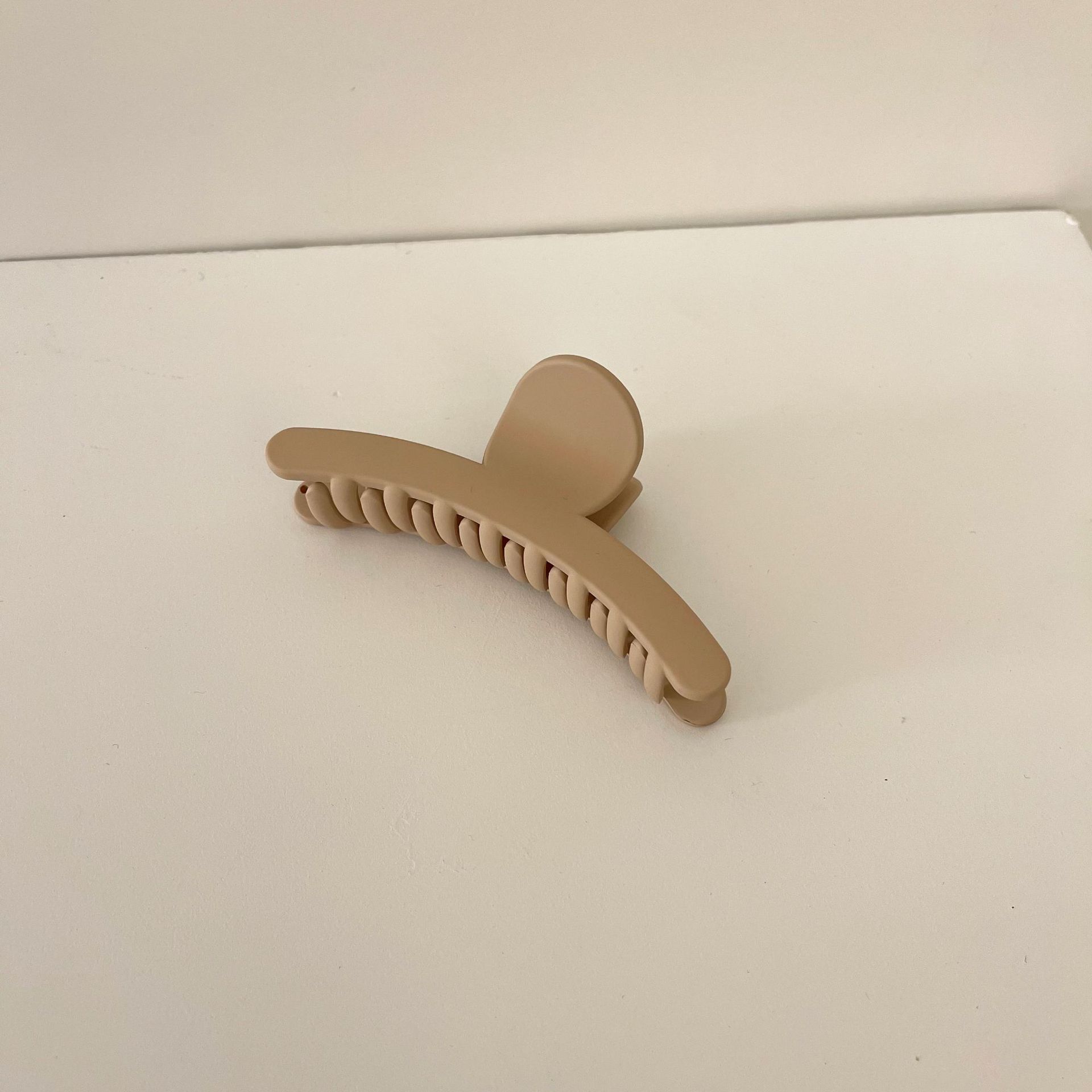Cream Color Grip Ins Simple All-Match Hair Claw Sweet Internet Celebrity Palette Hair Clip Back Hairpin Hair Accessories Cream Color Grip Ins Simple All-Match Hair Claw Sweet Internet Celebrity Palette Hair Clip Back Hairpin Hair Accessories