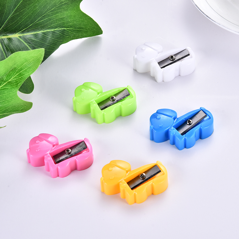 Student pencil sharpener Creative simple cartoon series pencil sharpener children manual stationery Student pencil sharpener Creative simple cartoon series pencil sharpener children manual stationery