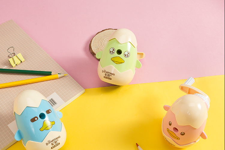 Dongyang Stationery DY-8412 Korean Cartoon little chicken egg student Stationery Automatic pencil sharpener Dongyang Stationery DY-8412 Korean Cartoon little chicken egg student Stationery Automatic pencil sharpener