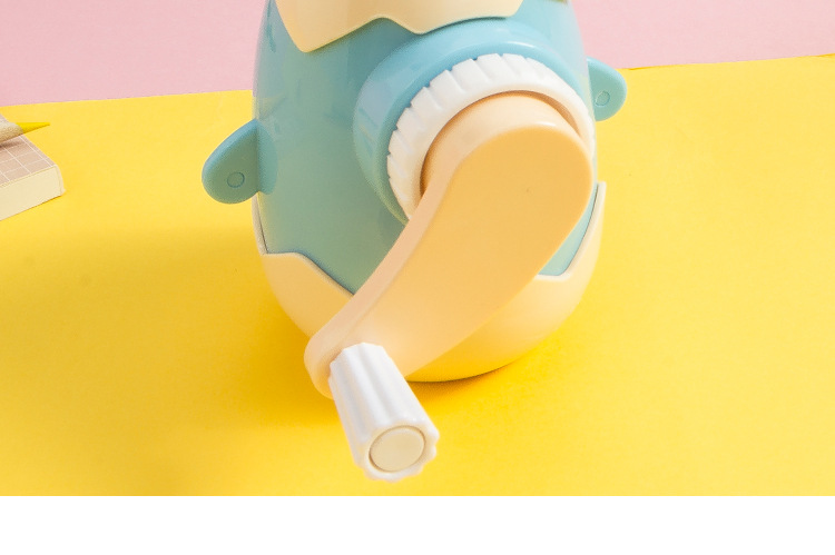 Dongyang Stationery DY-8412 Korean Cartoon little chicken egg student Stationery Automatic pencil sharpener Dongyang Stationery DY-8412 Korean Cartoon little chicken egg student Stationery Automatic pencil sharpener