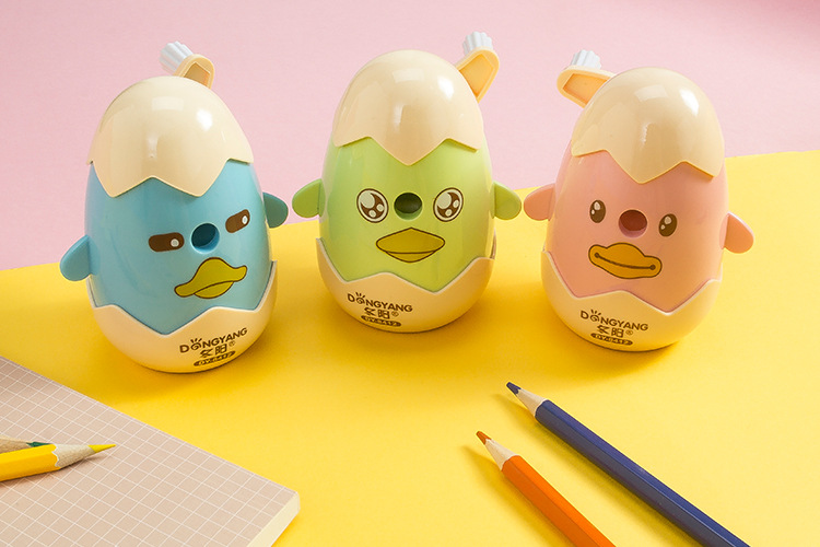 Dongyang Stationery DY-8412 Korean Cartoon little chicken egg student Stationery Automatic pencil sharpener Dongyang Stationery DY-8412 Korean Cartoon little chicken egg student Stationery Automatic pencil sharpener