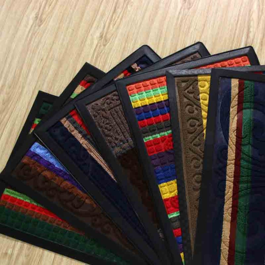 Lap down the high and low circle of carpet anti slip water into the front floor mat aisle carpet