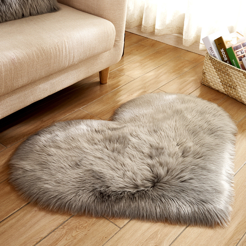 New Supply Wool-like Carpet Home Decoration Living Room Sofa Thickened Heart-Shaped Creative Plush Customized Floor Mat