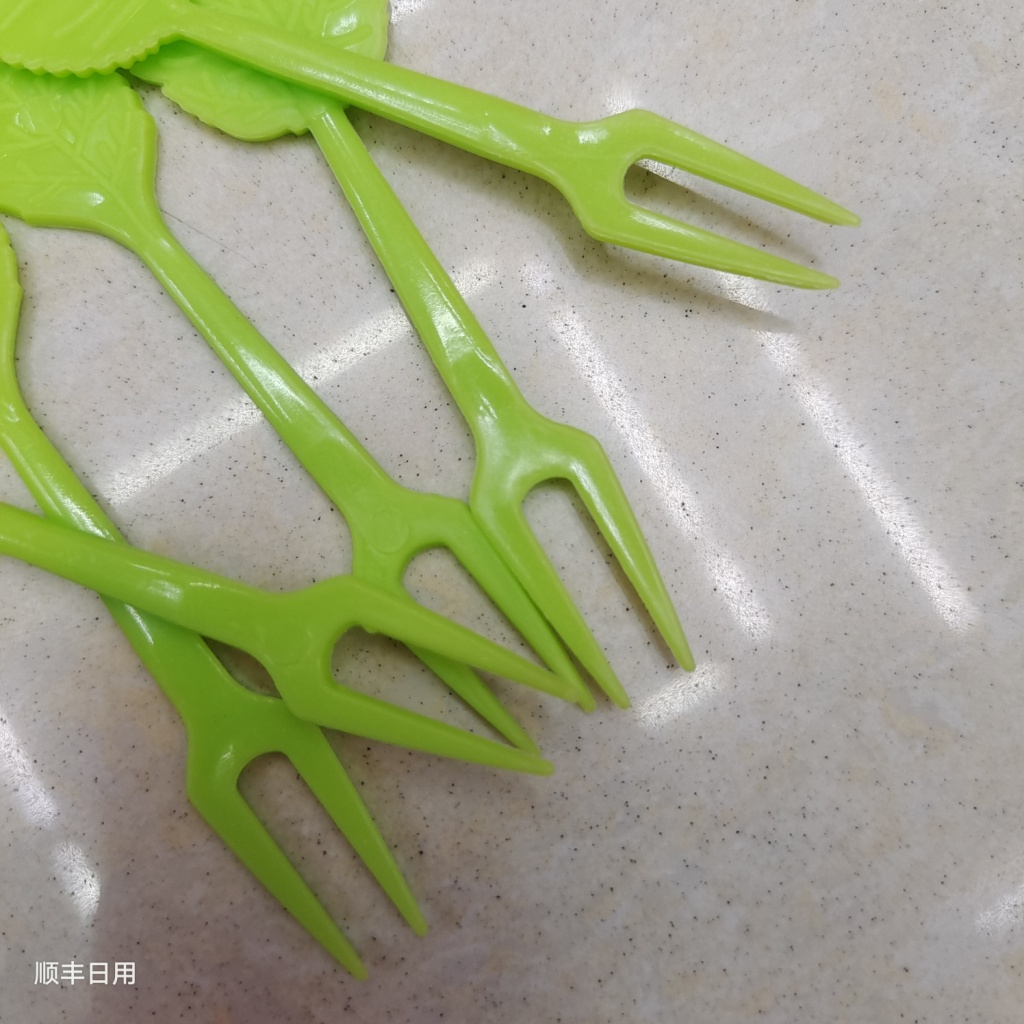 Fruit Fork Set Creative Cute Disposable Cartoon Small Fork Storage Tank European Household Children Eat Fruit Toothpick Fruit Fork Set Creative Cute Disposable Cartoon Small Fork Storage Tank European Household Children Eat Fruit Toothpick