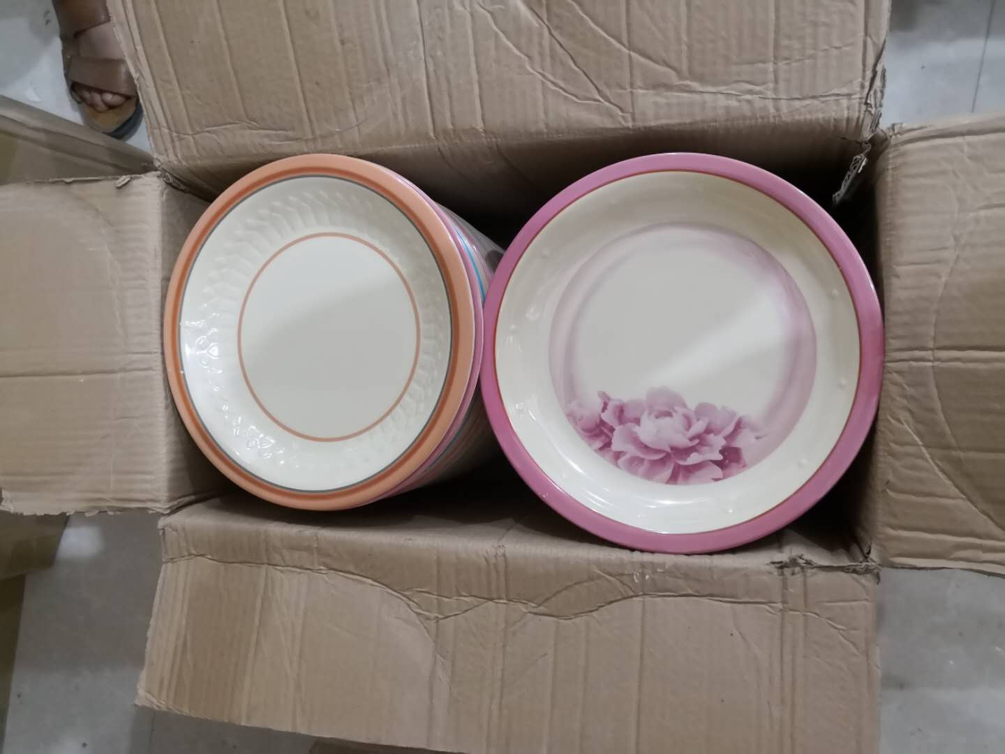Miamine tray Miamine table ware large quantity stock sold by ton Miamine tray Miamine table ware large quantity stock sold by ton