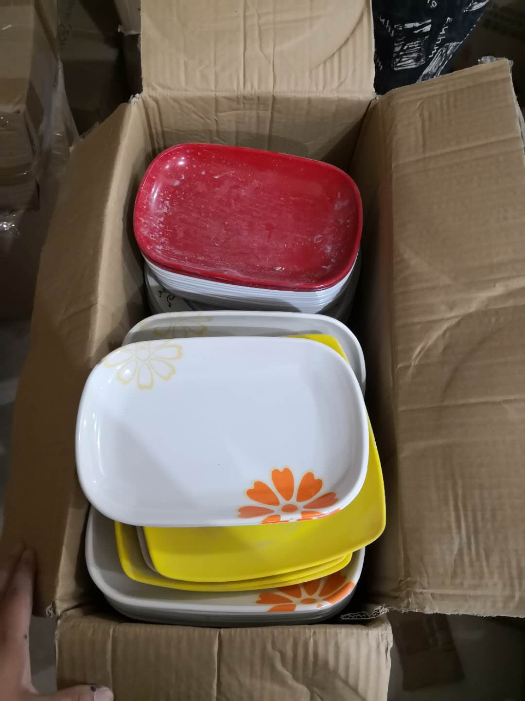 Mylamine tableware, Mylamine tray, Mylamine red and black bowl Mylamine bowl long square tray sold by ton Mylamine tableware, Mylamine tray, Mylamine red and black bowl Mylamine bowl long square tray sold by ton