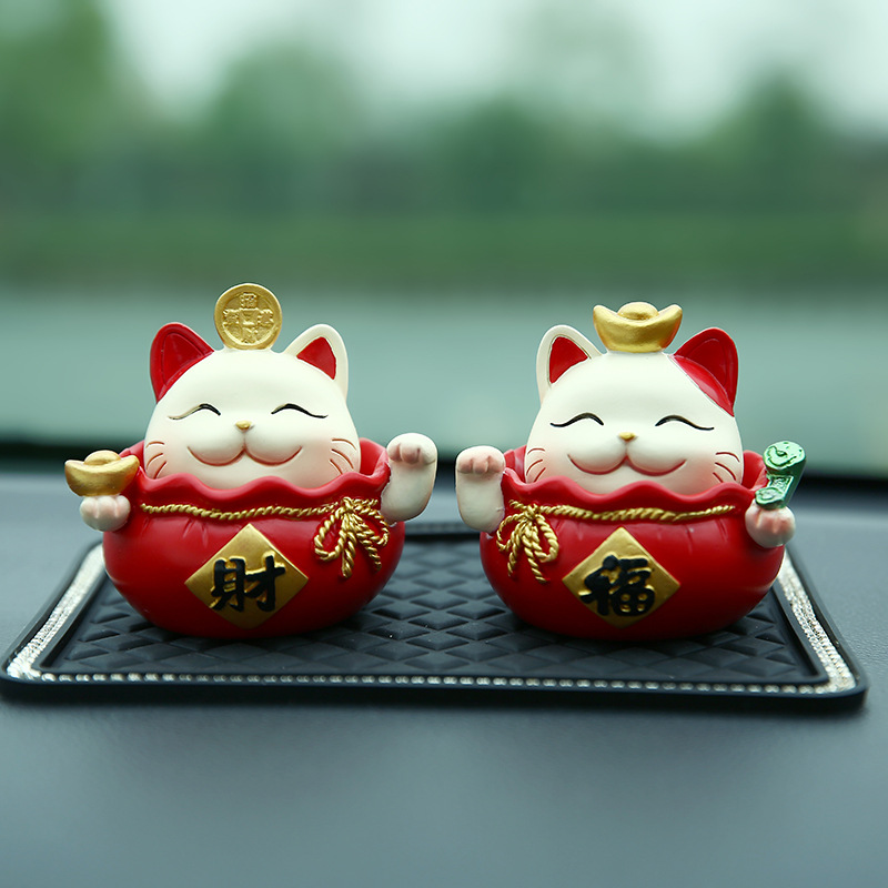 Office Home Decoration New Store Opening Creative Fortune Cat Small Car Center Console Decoration Nordic Blind Box