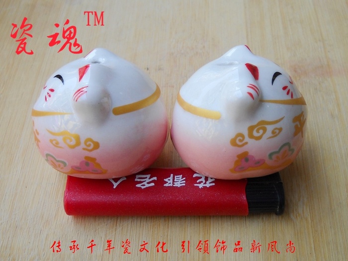 Yiwu ceramic large collar fortune cat car accessories pendant naked cat accessories wholesale Yiwu ceramic large collar fortune cat car accessories pendant naked cat accessories wholesale