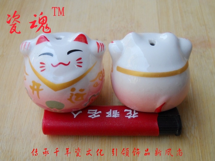 Yiwu ceramic large collar fortune cat car accessories pendant naked cat accessories wholesale Yiwu ceramic large collar fortune cat car accessories pendant naked cat accessories wholesale