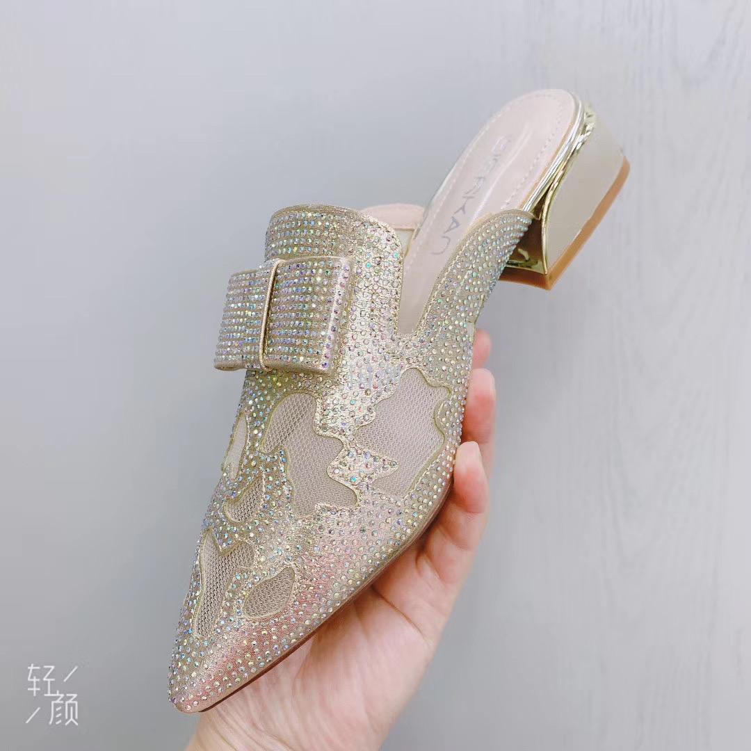 New summer style half - hold single shoe half - pack toe point flip-flop women wear a fashionable middle - heel slipper New summer style half - hold single shoe half - pack toe point flip-flop women wear a fashionable middle - heel slipper