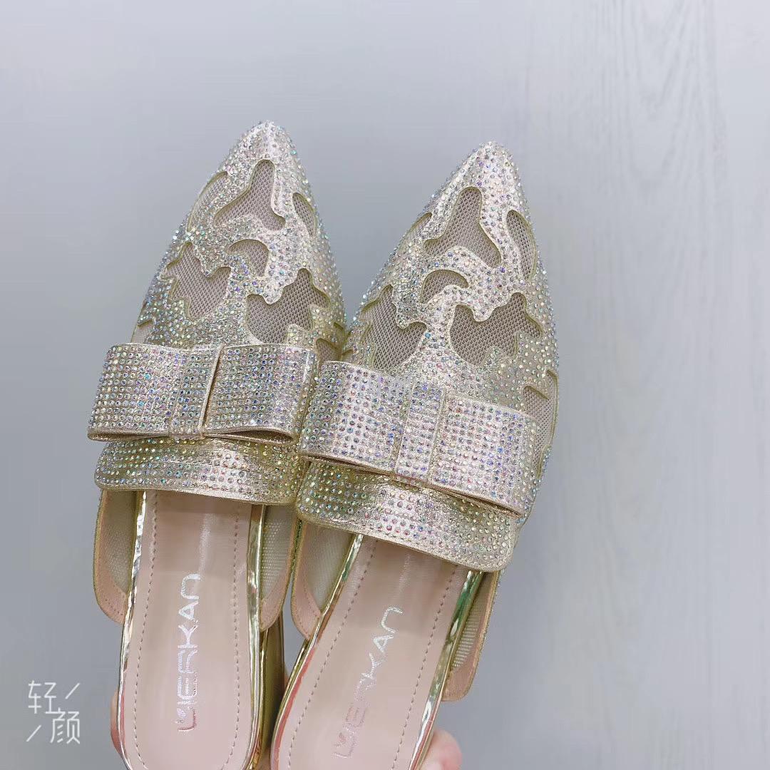 New summer style half - hold single shoe half - pack toe point flip-flop women wear a fashionable middle - heel slipper New summer style half - hold single shoe half - pack toe point flip-flop women wear a fashionable middle - heel slipper