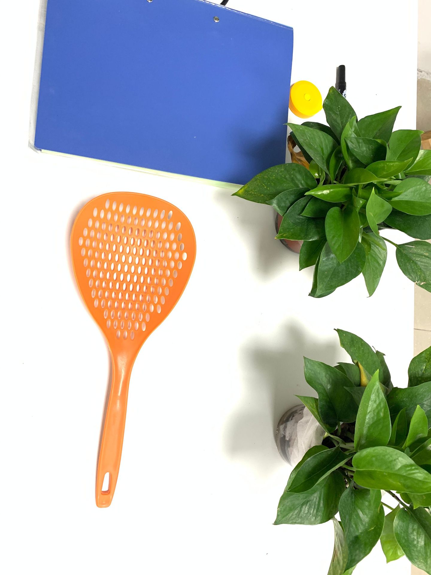 Japanese Style Colander Large Kitchen Large Noodle Strainer Colander Large Strainer Home Ladle Non-Slip round Strainer Drain