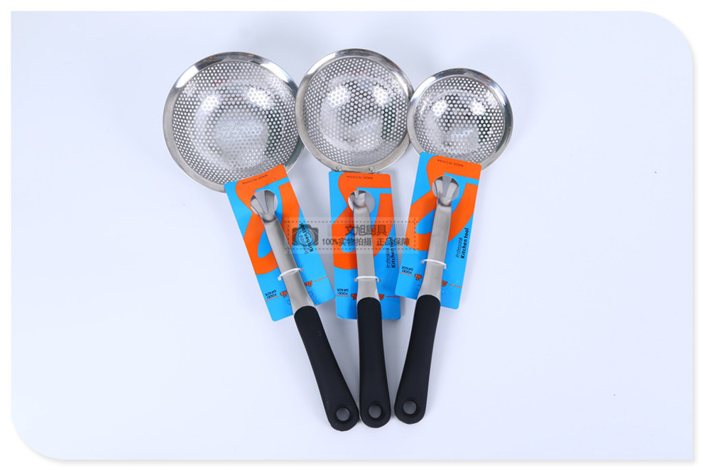 Stainless Steel Colander Long Handle Big Strainer Colander Household Kitchen Drain Oil Strainer Oil Dipper Hot Pot Slotted Ladle Colander Removing Oil Residue Stainless Steel Colander Long Handle Big Strainer Colander Household Kitchen Drain Oil Strainer Oil Dipper Hot Pot Slotted Ladle Colander Removing Oil Residue