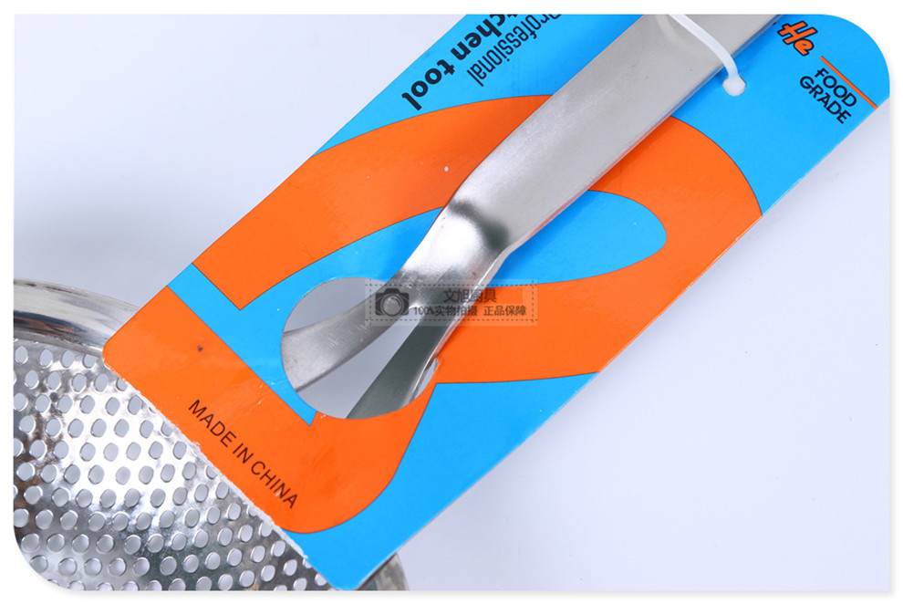 Stainless Steel Colander Long Handle Big Strainer Colander Household Kitchen Drain Oil Strainer Oil Dipper Hot Pot Slotted Ladle Colander Removing Oil Residue Stainless Steel Colander Long Handle Big Strainer Colander Household Kitchen Drain Oil Strainer Oil Dipper Hot Pot Slotted Ladle Colander Removing Oil Residue