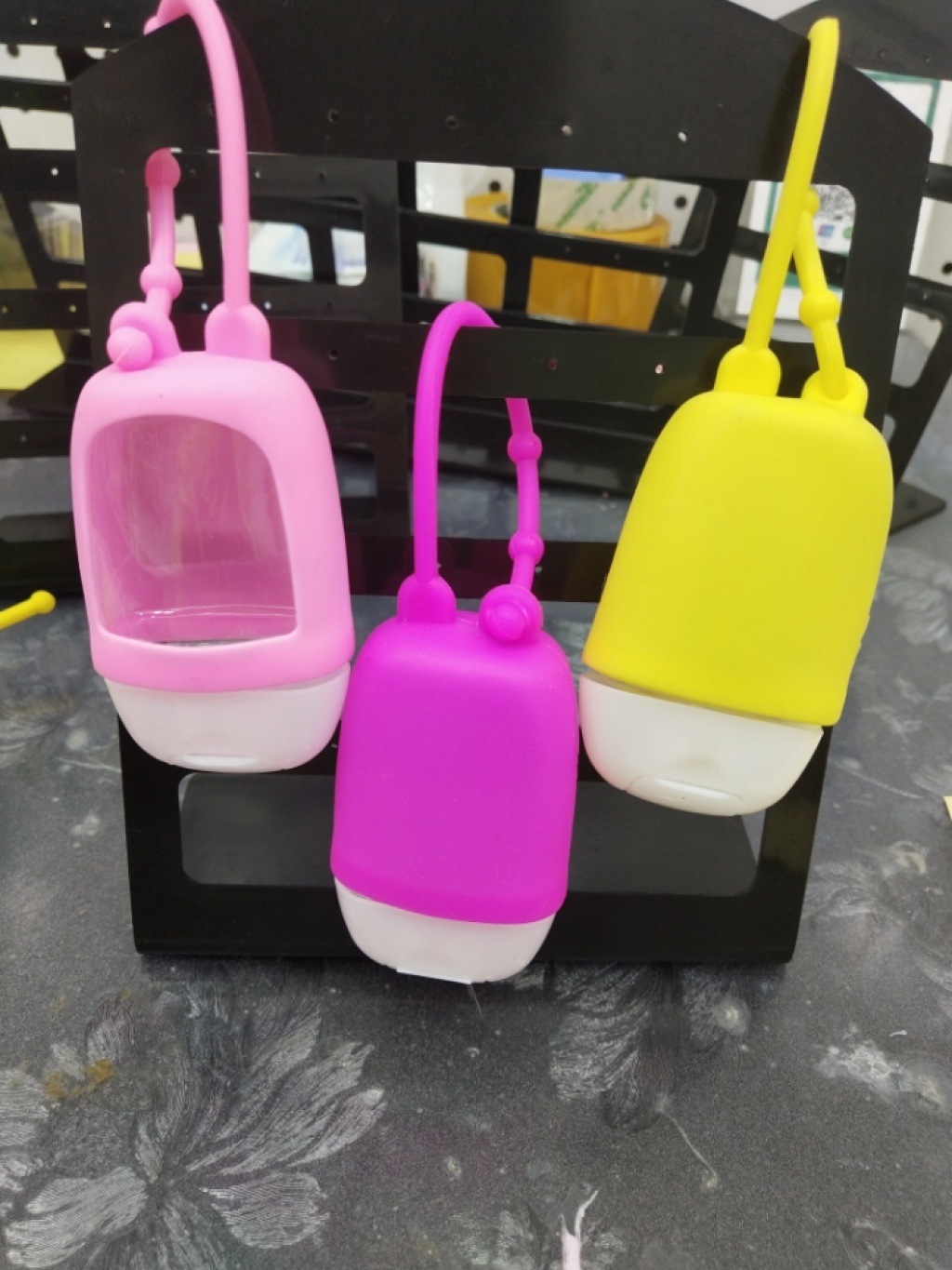 Wash-Free Hand Sanitizer Silicone Case Bottle Cover Convenient Carry-on Semicircle Bottle 30ml with Fire Extinguisher Bottles