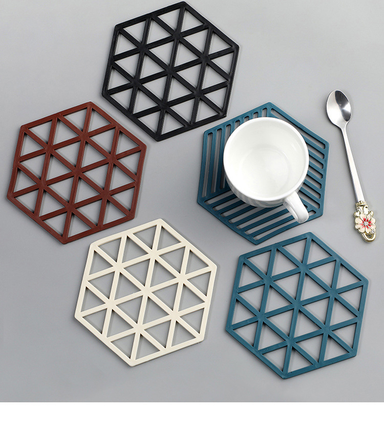 Hollow Solid Color Teacup Mat Nordic Style Home Supplies High Temperature Resistance Silicone Thermal Insulation Pad Non-Slip Heatproof Heat Resistance Bowl Mat Hollow Solid Color Teacup Mat Nordic Style Home Supplies High Temperature Resistance Silicone Thermal Insulation Pad Non-Slip Heatproof Heat Resistance Bowl Mat