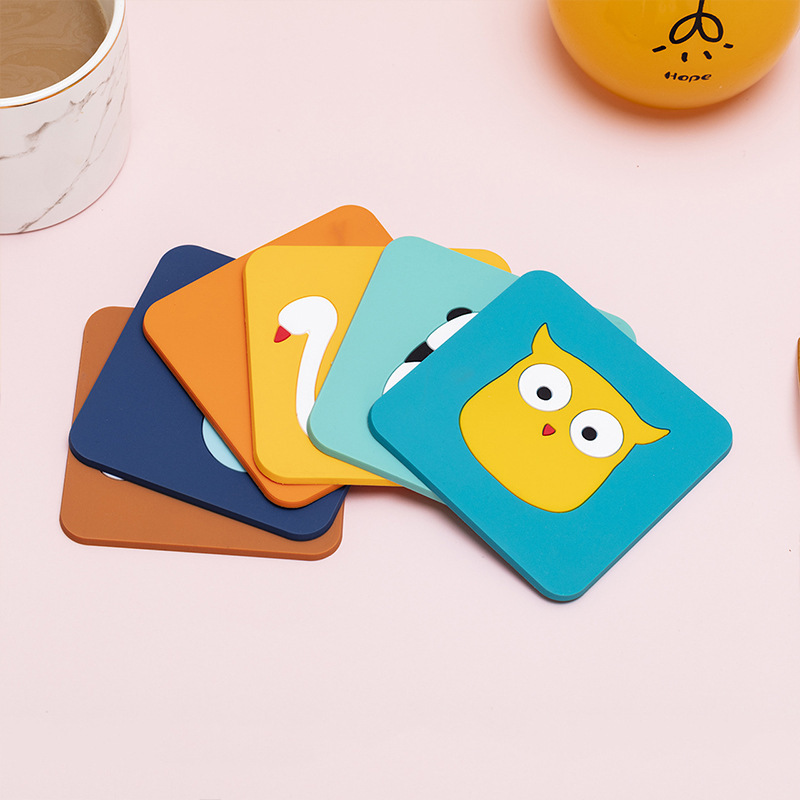 Creative Style Cartoon Non-Slip Placemat Anti-Scald Spot Soft PVC Cup Mat Heat Insulation Silica Gel Pad in Stock Wholesale