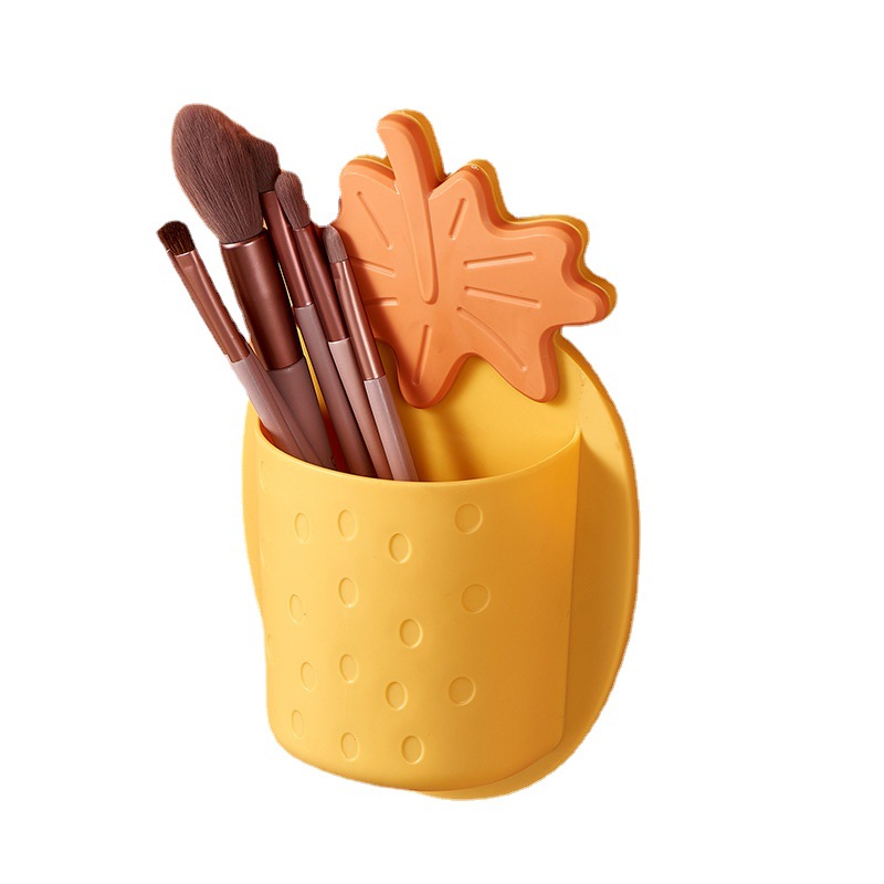 Punch-Free Wall-Mounted Strawberry Storage Rack Cute Pp Simple Shelf Hollow Bathroom Makeup Brush Storage Rack Wholesale