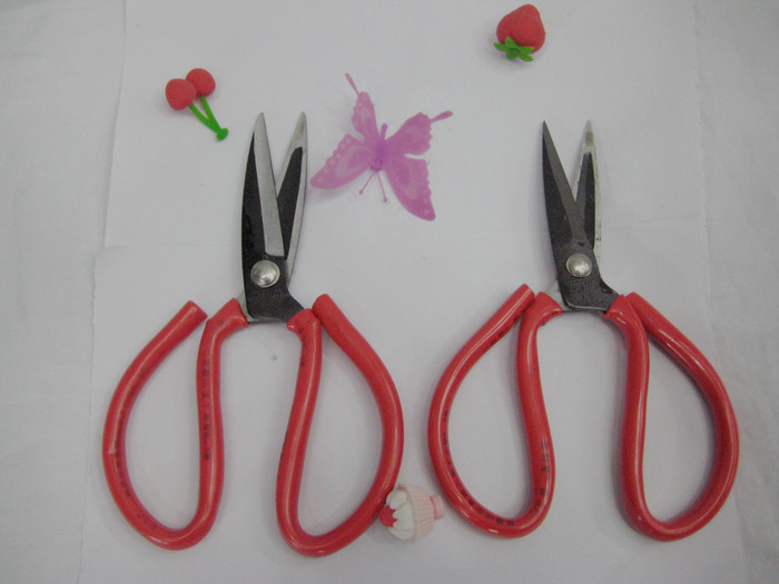 Factory direct KW-A1 civilian scissors cut the fabric leather trim red sleeve sewing scissors nail Factory direct KW-A1 civilian scissors cut the fabric leather trim red sleeve sewing scissors nail