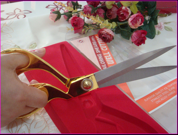 Tailor scissors Premier titanium plated stainless steel scissors sewing the Ribbon Tailor scissors Premier titanium plated stainless steel scissors sewing the Ribbon