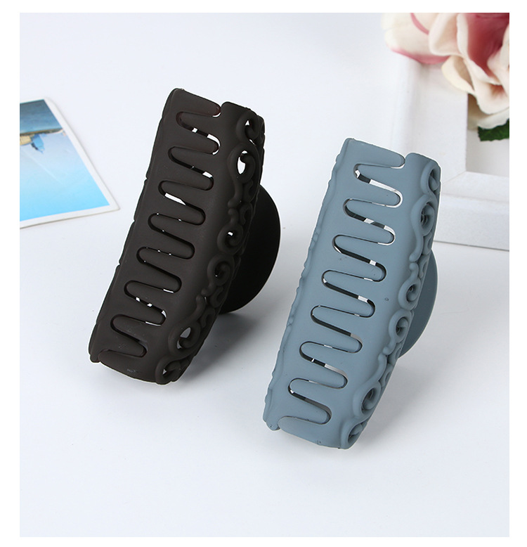 Manufacturer direct plain rubber plastic grab clip large ladies bath tray hair fashion wave grain hair clip hair accessories