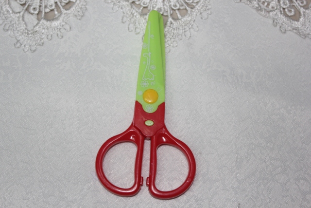 Kai-Bo metal factory in Yiwu KAIBO 8,021 lace plastic scissors scissors Kai-Bo metal factory in Yiwu KAIBO 8,021 lace plastic scissors scissors