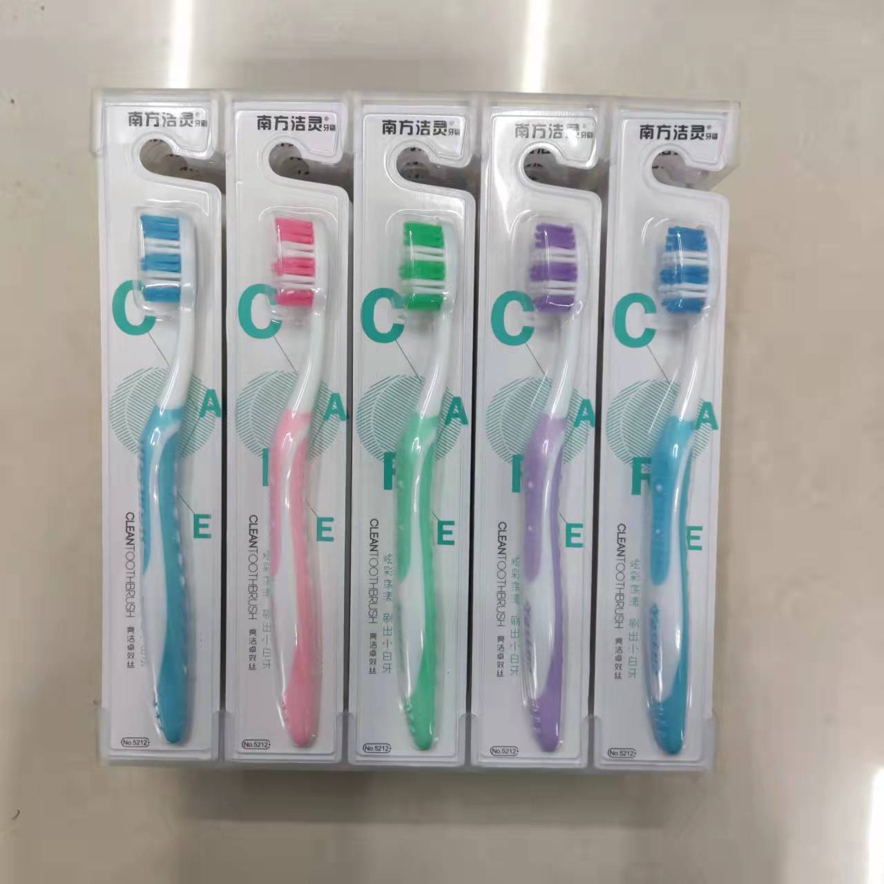 Daily Necessities Toothbrush Wholesale South Jele 5212 Wave Type Medium Hair Toothbrush