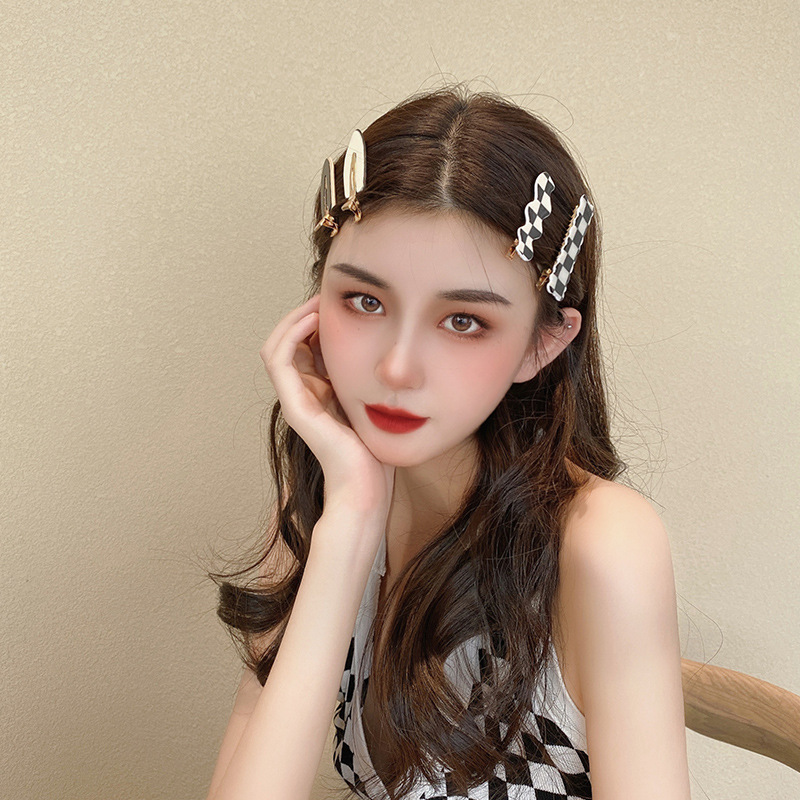 Ju Jingyi Same Wave Chessboard Plaid Barrettes Duckbill Bang Clip Black and White Plaid Side Clip Retro Bangs Hair Accessories