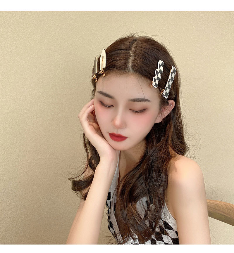 Ju Jingyi Same Wave Chessboard Plaid Barrettes Duckbill Bang Clip Black and White Plaid Side Clip Retro Bangs Hair Accessories