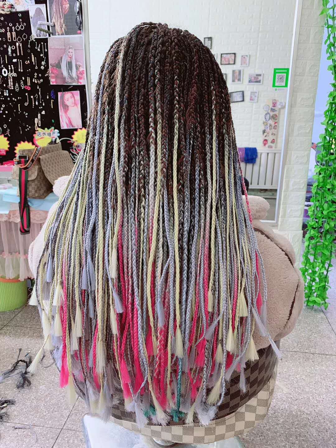 African Big Braid African Dreadlocks Color Gradient Chemical Fiber Big Braid Hair Extension Small Braid Hair Braid Wig African Big Braid African Dreadlocks Color Gradient Chemical Fiber Big Braid Hair Extension Small Braid Hair Braid Wig