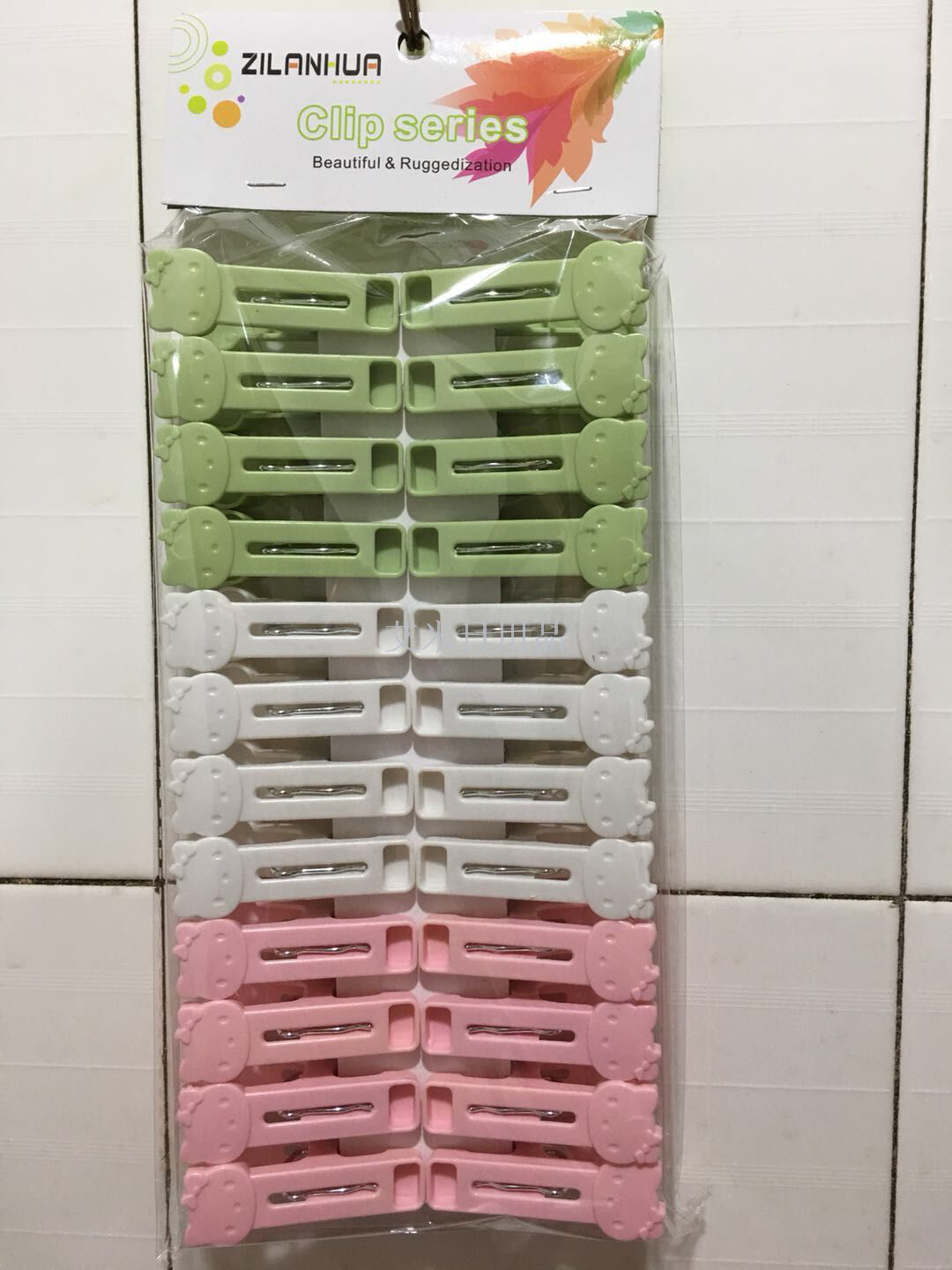 Zlh-9005-4 drying clip Air-proof drying clothes fixing clip Household plastic clip drying sock clip Zlh-9005-4 drying clip Air-proof drying clothes fixing clip Household plastic clip drying sock clip