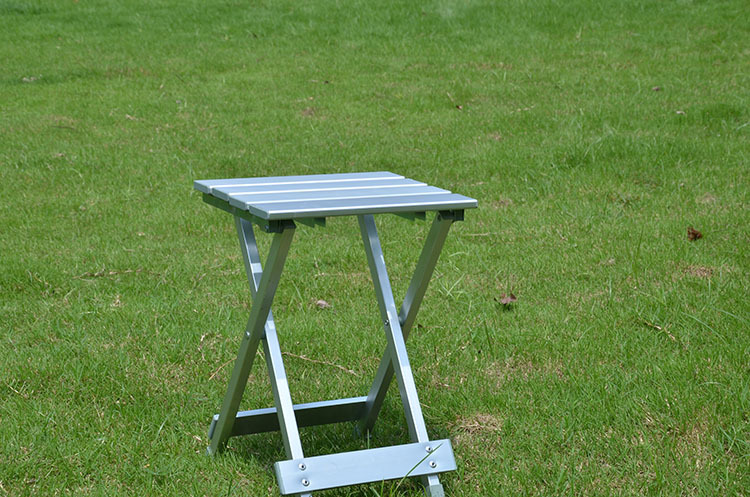 Portable aluminum alloy folding stool fishing stool is stable, durable and beautiful