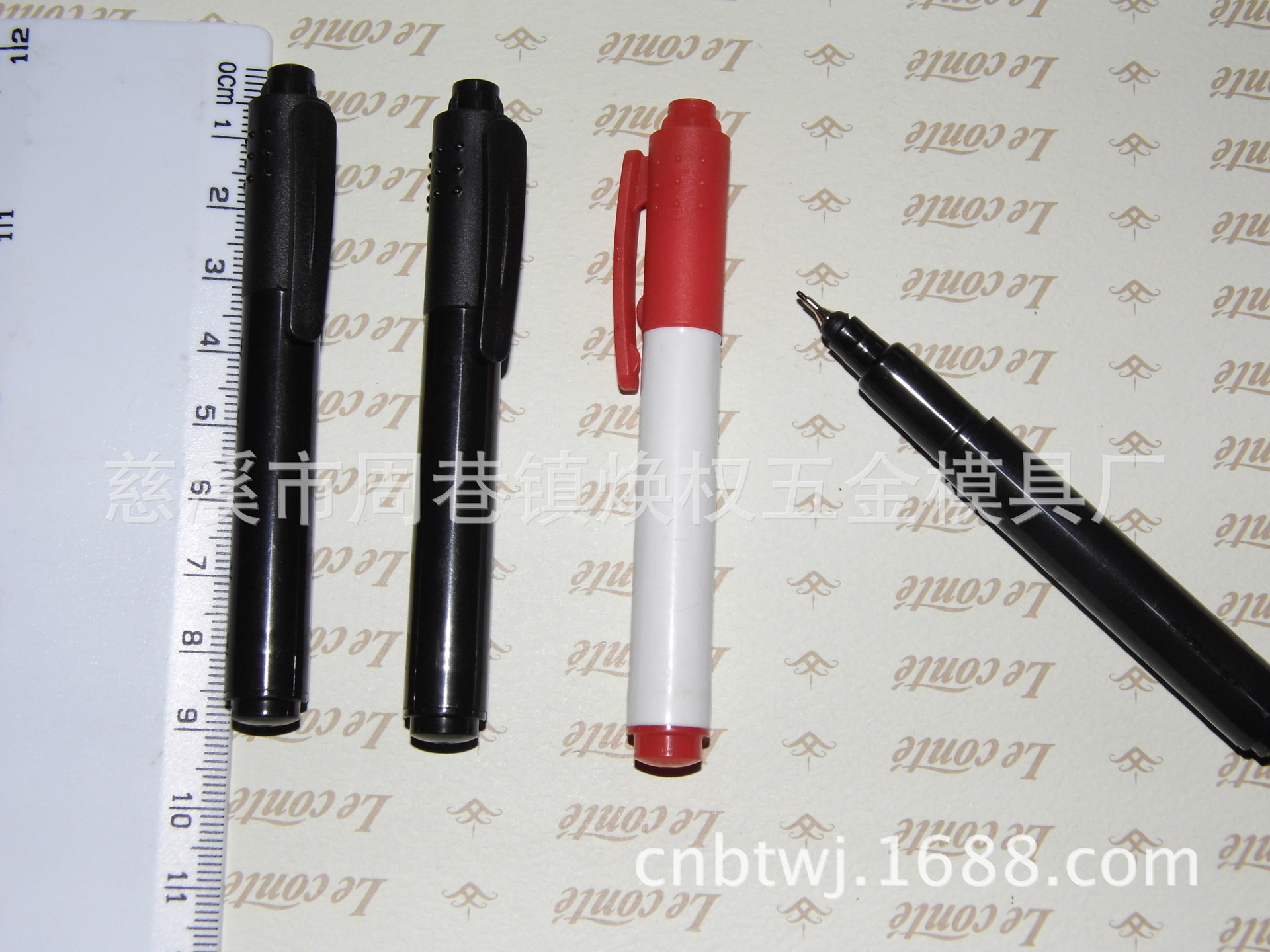 Mini Textile Marking Pen with Triangle Buckle Iron Hook Hook Line Pen Mini Textile Marking Pen with Triangle Buckle Iron Hook Hook Line Pen