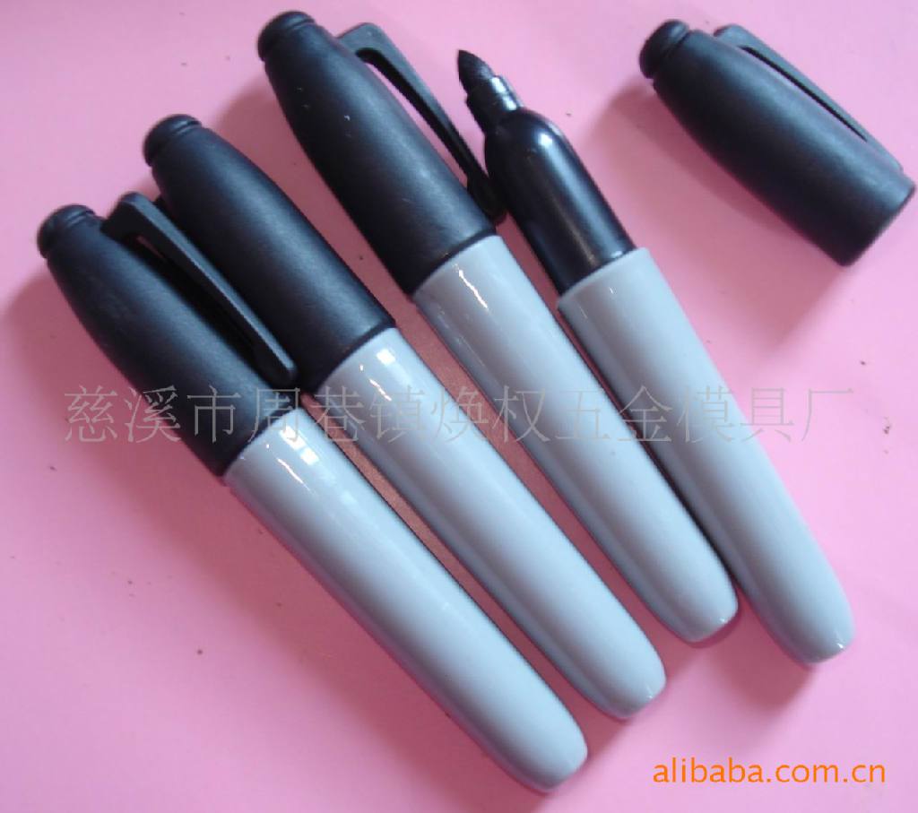 Mini Textile Marking Pen with Triangle Buckle Iron Hook Hook Line Pen Mini Textile Marking Pen with Triangle Buckle Iron Hook Hook Line Pen