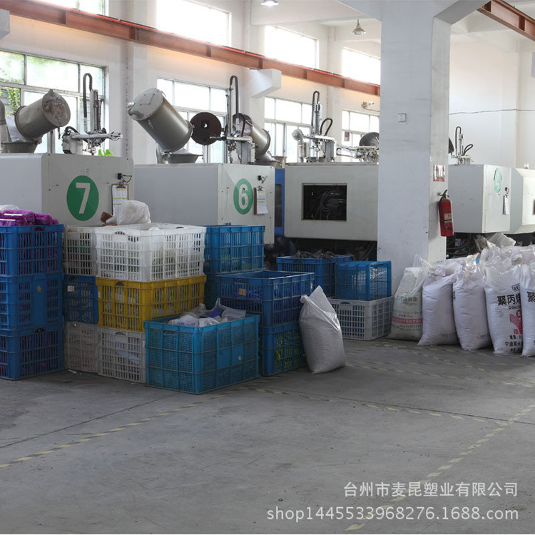 Manufacturer's direct selling is to split clean brush round ball brush plastic toilet brush scrub toilet belt base. Manufacturer's direct selling is to split clean brush round ball brush plastic toilet brush scrub toilet belt base.