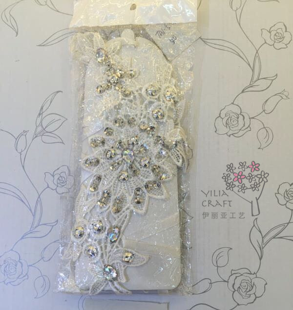 Korean bride wedding show mittens lace bowknot wedding dress accessories wedding gloves. Korean bride wedding show mittens lace bowknot wedding dress accessories wedding gloves.