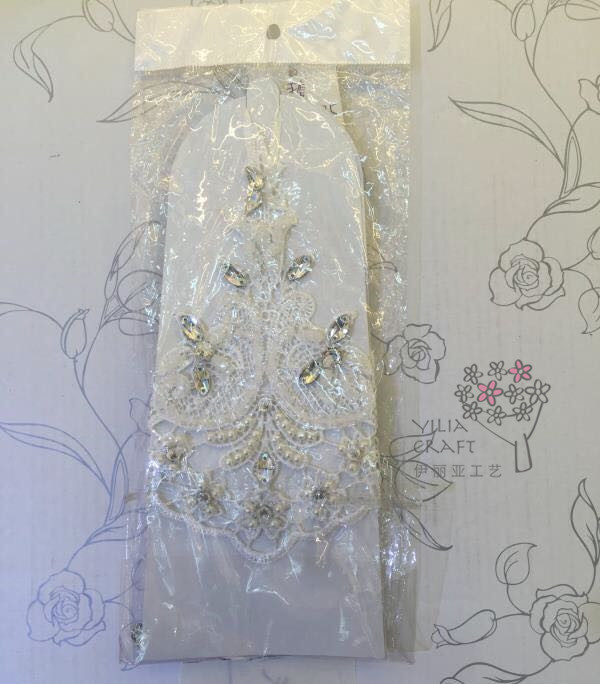 Korean bride wedding show mittens lace bowknot wedding dress accessories wedding gloves. Korean bride wedding show mittens lace bowknot wedding dress accessories wedding gloves.