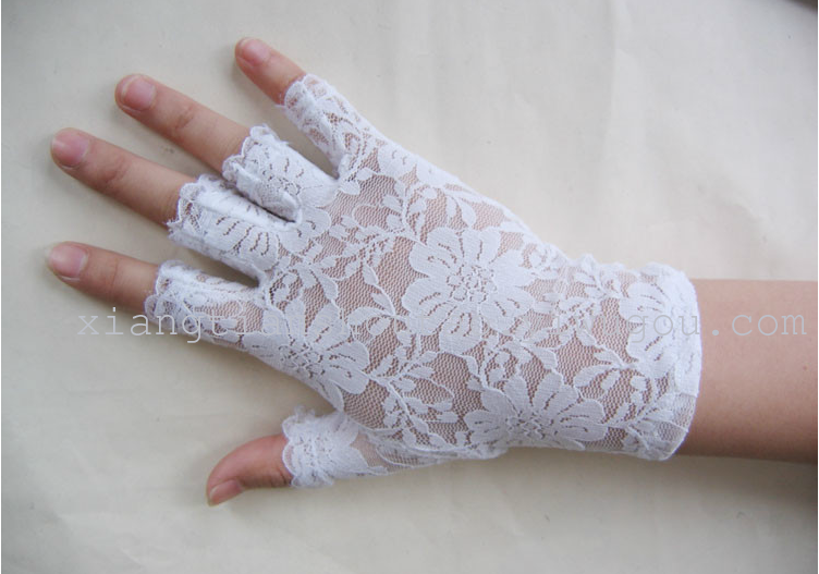 Summer Essential Women&#039;s Short Lace Half Finger Lace Sunscreen Gloves/Open Finger Lace Wedding Decorative Gloves