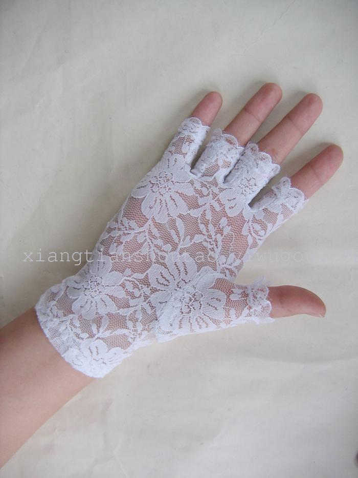 Summer Essential Women's Short Lace Half Finger Lace Sunscreen Gloves/Open Finger Lace Wedding Decorative Gloves Summer Essential Women's Short Lace Half Finger Lace Sunscreen Gloves/Open Finger Lace Wedding Decorative Gloves