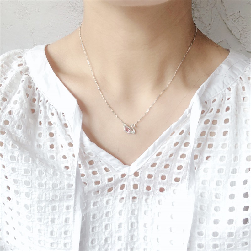 S925 Sterling Silver Rose Gold Little Swan Necklace Female Korean Style Affordable Luxury Style Clavicle Chain Elegant Personality European and American Jewelry S925 Sterling Silver Rose Gold Little Swan Necklace Female Korean Style Affordable Luxury Style Clavicle Chain Elegant Personality European and American Jewelry
