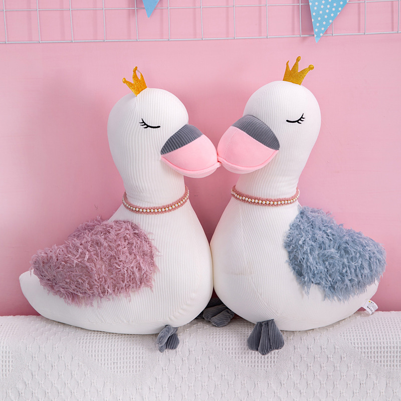 Creative new crown Fantasy Swan plush toy doll, children sleeping dolls as gifts for friends Creative new crown Fantasy Swan plush toy doll, children sleeping dolls as gifts for friends