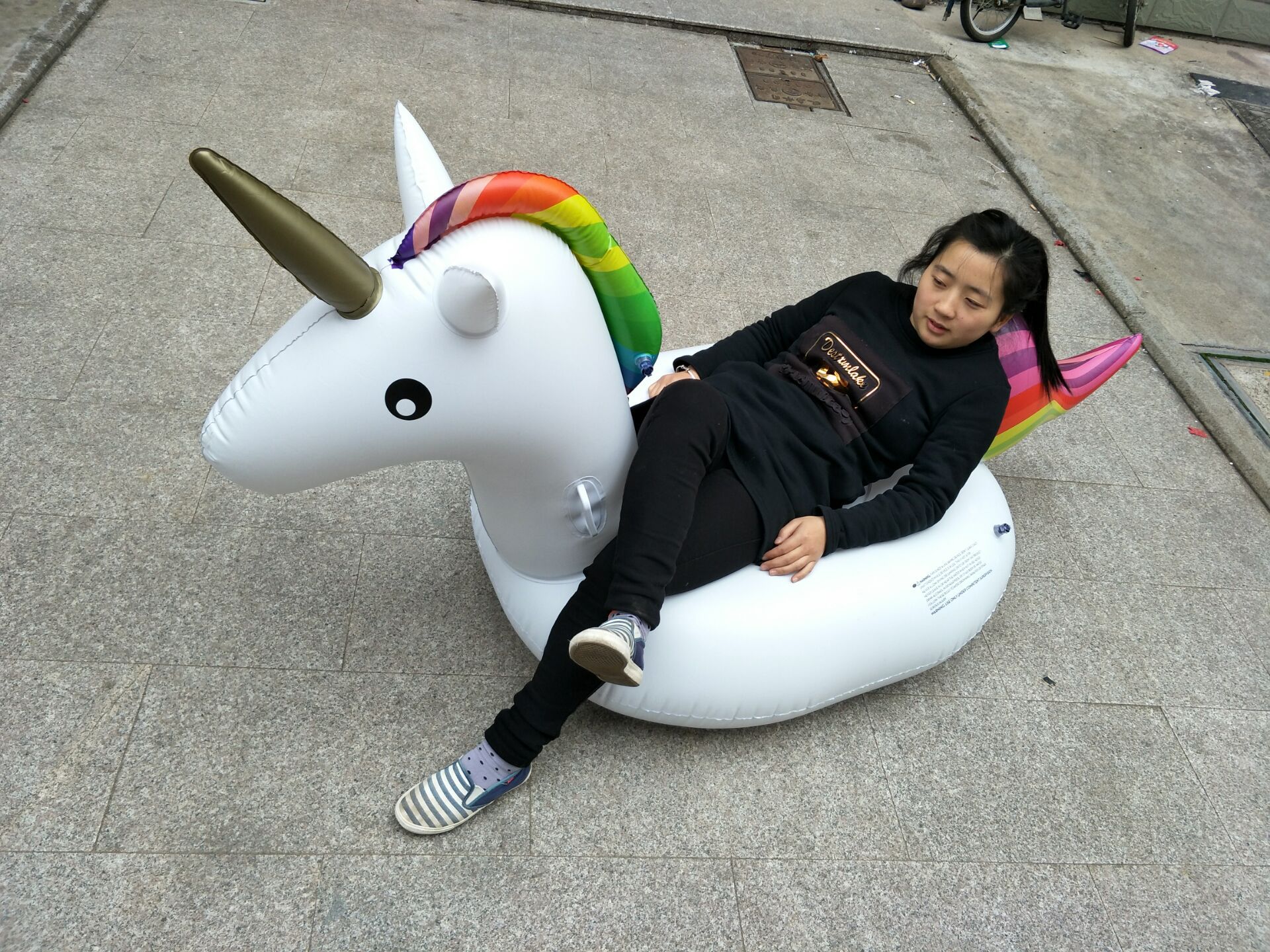 Small Unicorn Factory Direct Swan Pineapple Unicorn Tianma Donut Overwater Floating Mat Swimming Ring Spot