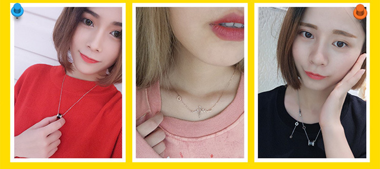 Japanese and Korean Style Ornament TikTok Same Style Internet Celebrity Four-Leaf Clover Pendant Titanium Steel Necklace Female Swan Clavicle Chain Letter Necklace