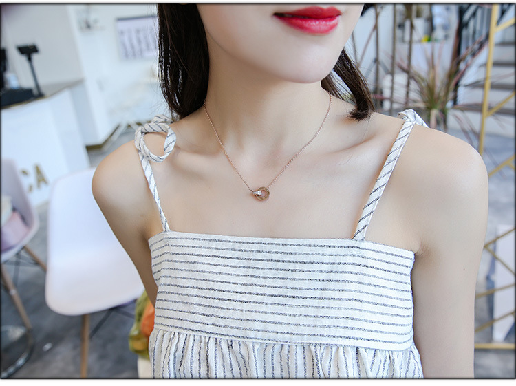Japanese and Korean Style Ornament TikTok Same Style Internet Celebrity Four-Leaf Clover Pendant Titanium Steel Necklace Female Swan Clavicle Chain Letter Necklace
