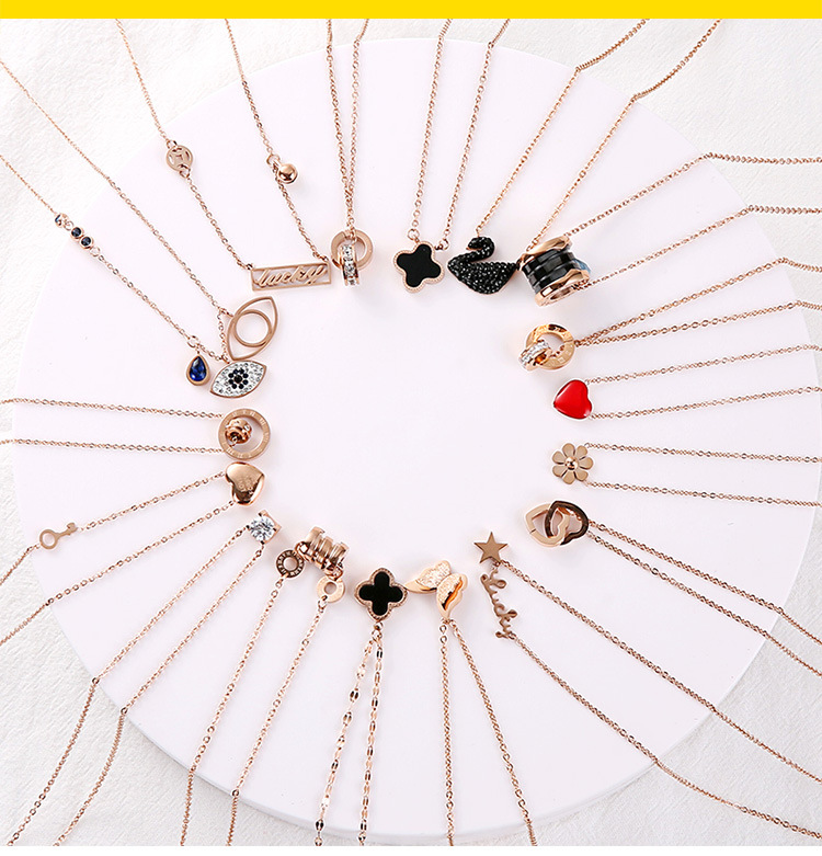 Japanese and Korean Style Ornament TikTok Same Style Internet Celebrity Four-Leaf Clover Pendant Titanium Steel Necklace Female Swan Clavicle Chain Letter Necklace
